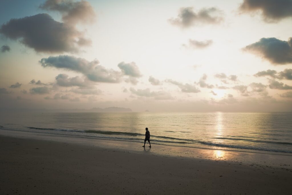 The Quiet Art of Coming Home to Yourself: Mindfulness Through Words and Presence